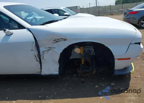 2022 Dodge Challenger R/T from USA, damaged, VIN 2C3CDZBT3NH194110